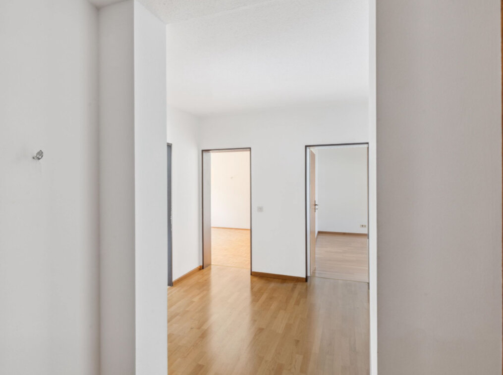 Wohnung zur Miete 710 € 2,5 Zimmer 66,5 m²<br/>Wohnfläche 1.<br/>Geschoss ab sofort<br/>Verfügbarkeit Peuerlstr. Rehbühl Weiden in der Oberpfalz 92637