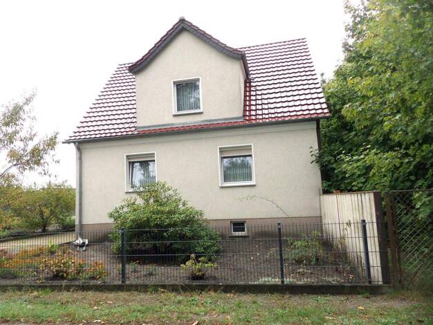 Einfamilienhaus zum Kauf provisionsfrei 99.900 € 6 Zimmer 113 m² 1.479 m² Grundstück Döllingen 04928