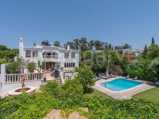 Haus zum Kauf 2.750.000 € 574 m² 2.200 m² Grundstück Lagoa e Carvoeiro 8400