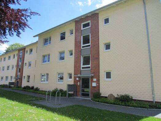 Wohnung zur Miete 628 € 2 Zimmer 52,9 m² EG frei ab 16.03.2026 Husumer Weg 6 Wik Kiel 24106