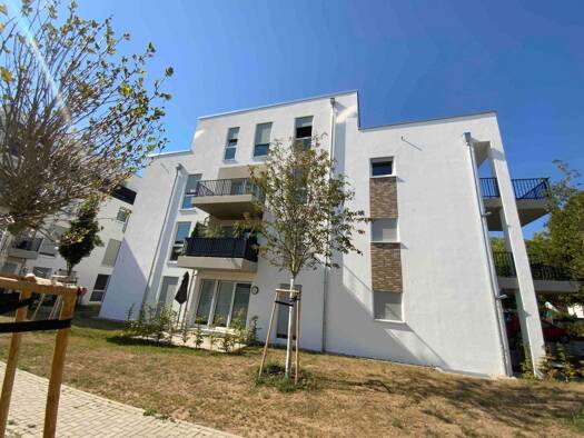 Wohnung zur Miete 984 € 2 Zimmer 83,6 m² 1. Geschoss frei ab 01.03.2026 Pappelweg 11 Hanau 63452