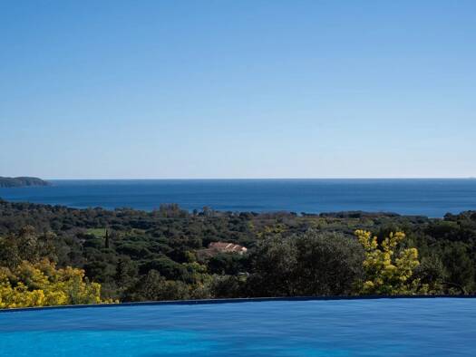 Einfamilienhaus zum Kauf 2.600.000 € 200 m² 20.000 m² Grundstück Sud Cavalaire-sur-Mer 83240