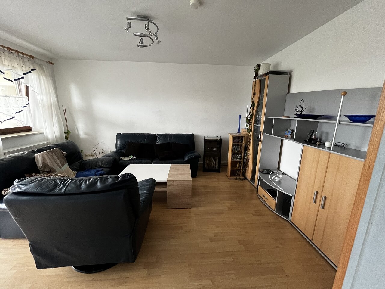 Wohnung zur Miete nur mit Wohnberechtigungsschein 465 € 2 Zimmer 58,2 m²<br/>Wohnfläche 2.<br/>Geschoss 01.11.2024<br/>Verfügbarkeit Donaugasse 29 c Planungsbezirk 107 Straubing 94315