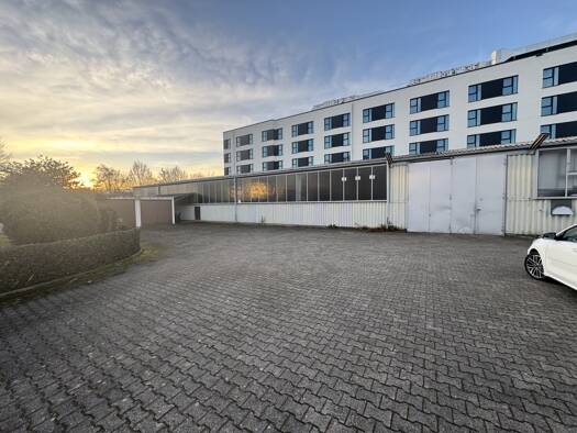 Lagerhalle zum Kauf 2.250.000 € 674 m² Lagerfläche Oststadt Oststadt 76131