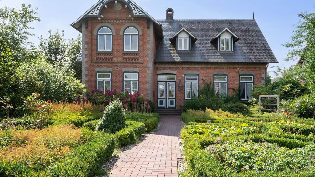 Einfamilienhaus zum Kauf 449.000 € 7 Zimmer 148,8 m² 1.592 m² Grundstück Ostenfeld 25872