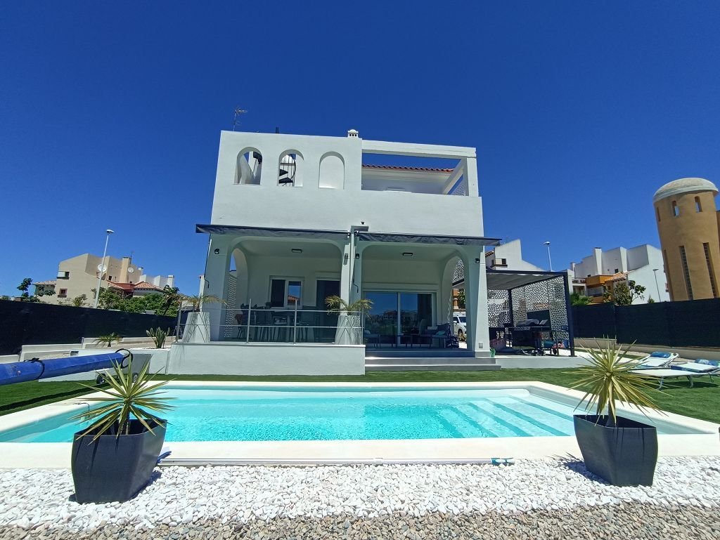 Villa zum Kauf 420.000 € 5 Zimmer 170 m²<br/>Wohnfläche 605 m²<br/>Grundstück Ayamonte 21400