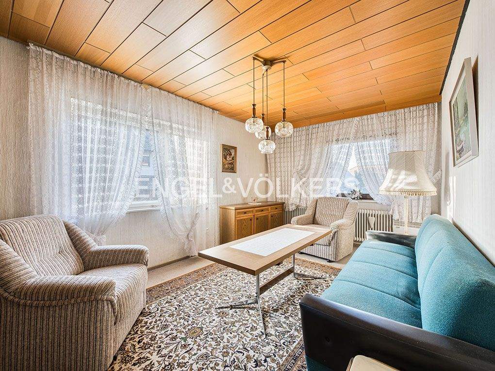 Immobilie in Großhabersdorf - Doppelhaushälfte mit Garten in Großhabersdorf – solides Bestandsobjekt für Ihr persönliches Wohnprojekt - Bild 1