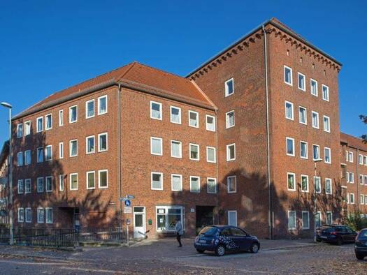 Wohnung zur Miete 343 € 1,5 Zimmer 38,1 m² 1. Geschoss frei ab 13.03.2026 Stoschstraße 49 Gaarden-Ost Kiel 24143