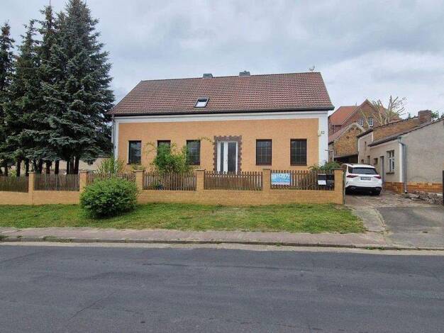 Einfamilienhaus zum Kauf provisionsfrei 300.000 € 4 Zimmer 200 m² 1.180 m² Grundstück Oderberger Chaussee 47 Neuenhagen 16259