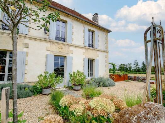 Haus zum Kauf 850.000 € 245 m² 1.554 m² Grundstück Saint-Émilion 33330