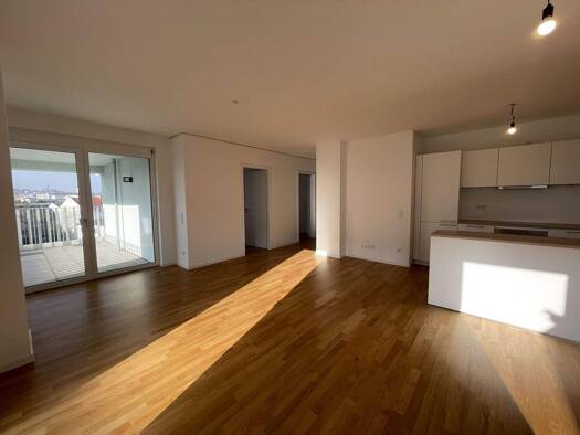 Wohnung zur Miete 2.190 € 4 Zimmer 137,5 m² 5. Geschoss Stadtmitte Neu-Ulm 89231