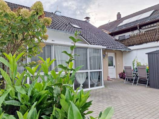 Einfamilienhaus zum Kauf 210.000 € 4 Zimmer 125 m² 165 m² Grundstück Winzer Winzer 94577