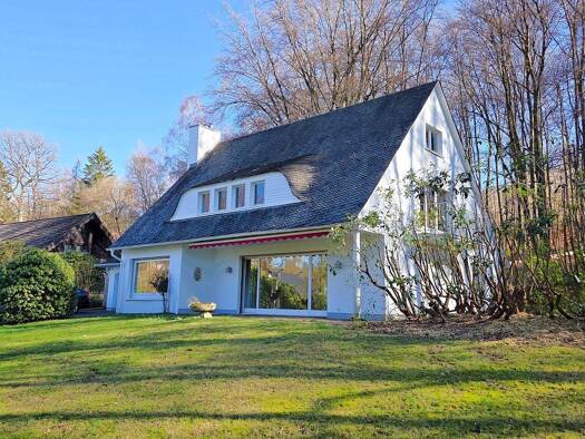 Einfamilienhaus zur Miete 1.696 € 5 Zimmer 189 m² 2.200 m² Grundstück Lüdenscheid 58511