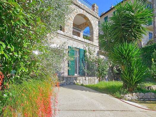 Haus zum Kauf 2.800.000 € 450 m² 1.000 m² Grundstück Rapallo 16035