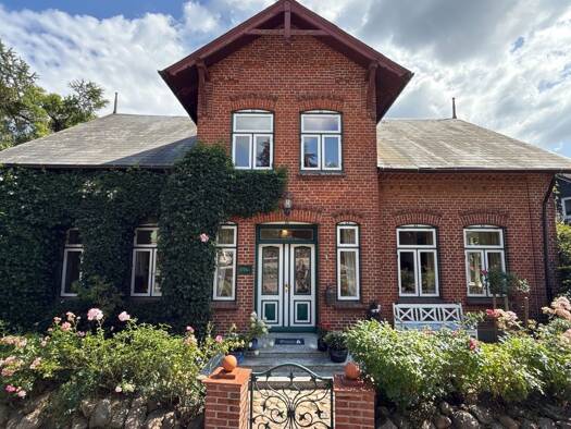 Villa zum Kauf 629.000 € 8 Zimmer 217,7 m² 1.184 m² Grundstück frei ab 01.10.2026 Steinberg 24972