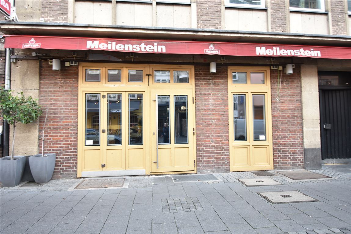 Restaurant zur Miete 6.400 € 83,5 m²<br/>Gastrofläche Ratinger Straße 24 Altstadt Düsseldorf 40213