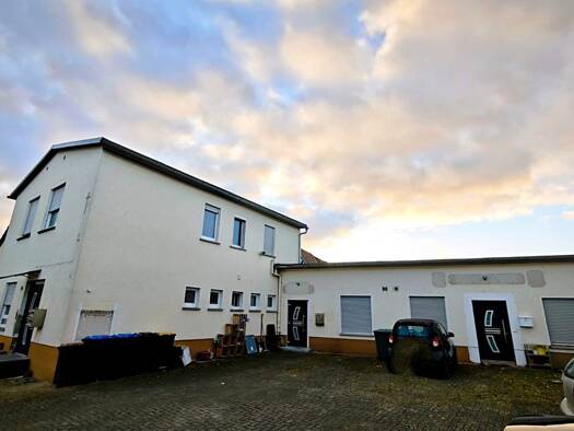 Mehrfamilienhaus zum Kauf als Kapitalanlage geeignet 385.000 € 11 Zimmer 271,8 m² 502 m² Grundstück Bonbaden Braunfels 35619