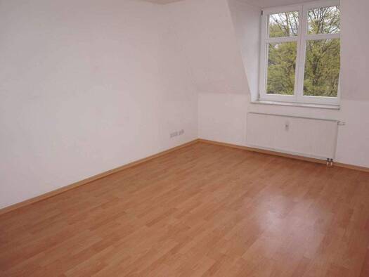 Wohnung zur Miete 275 € 2 Zimmer 50 m² 4. Geschoss frei ab 01.03.2026 Klarastr. 32 Hilbersdorf Chemnitz 09131
