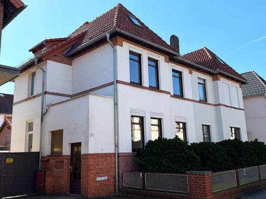 Doppelhaushälfte zum Kauf 330.000 € 5,5 Zimmer 110 m² 223 m² Grundstück Menzelstraße 73 Oberricklingen Hannover 30459