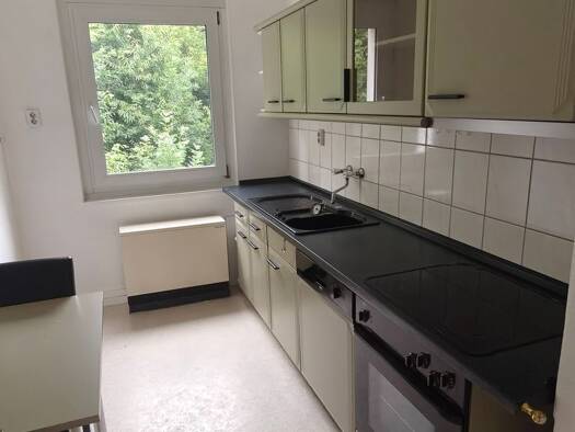 Wohnung zur Miete 300 € 3 Zimmer 62 m² 1. Geschoss frei ab sofort OT Niedergräfenhain, Dorfstraße 78B Niedergräfenhain Geithain 04643