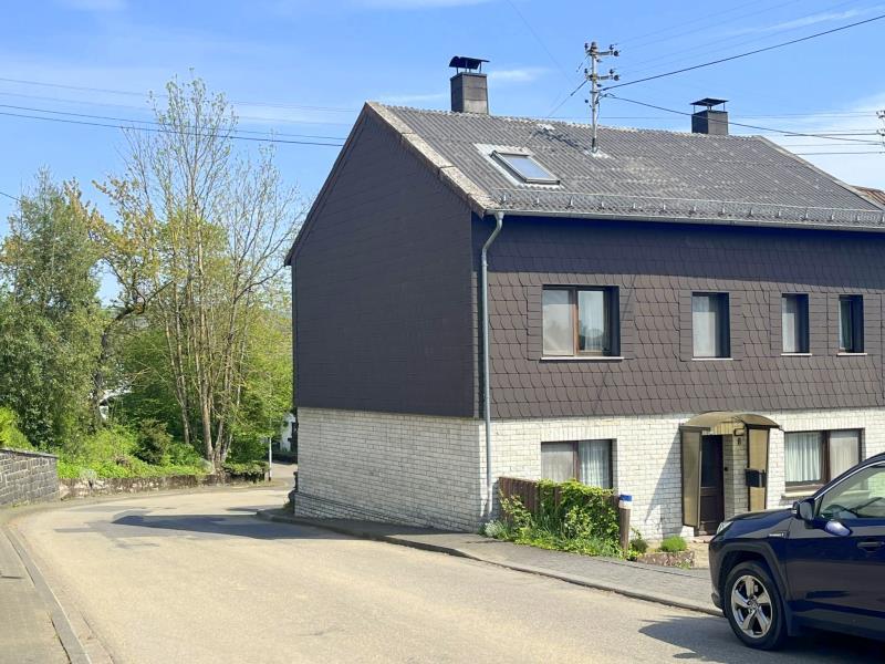 Bauernhaus zum Kauf 117.000 € 4 Zimmer 139 m²<br/>Wohnfläche 316 m²<br/>Grundstück Hüblingen 56479