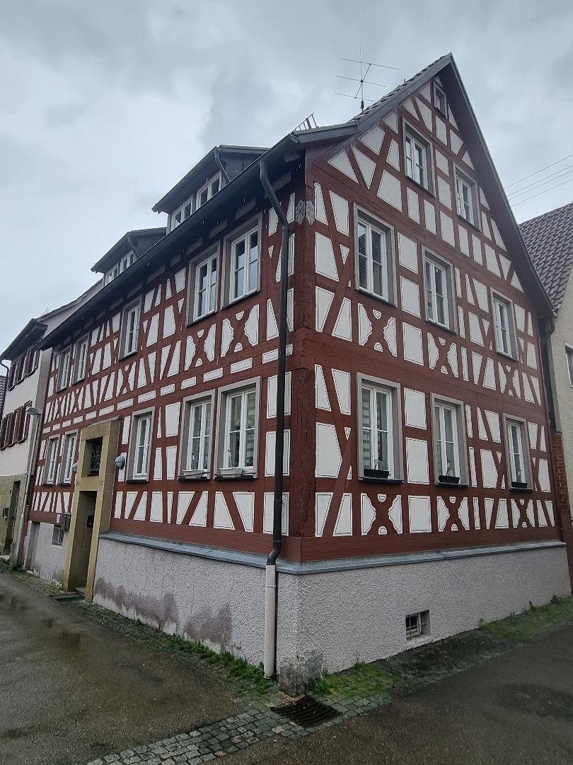 Mehrfamilienhaus zum Kauf 295.000 € 6 Zimmer 168 m²<br/>Wohnfläche 128 m²<br/>Grundstück Murrhardt Murrhardt 71540