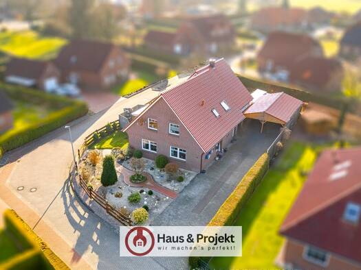 Mehrfamilienhaus zum Kauf 435.000 € 10 Zimmer 223 m² 715 m² Grundstück Blomberg 26487