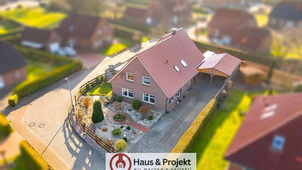 Mehrfamilienhaus zum Kauf 435.000 € 10 Zimmer 223 m² 715 m² Grundstück Blomberg 26487