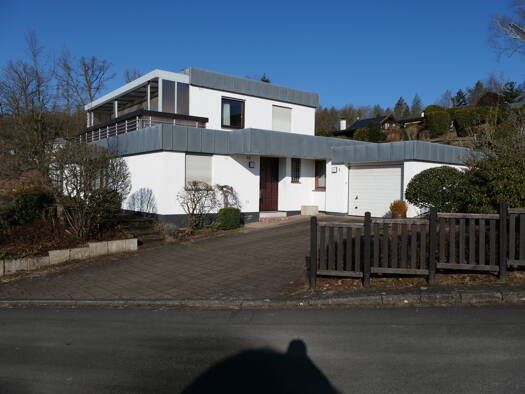 Haus zum Kauf 235.000 € 5 Zimmer 145 m² 1.106 m² Grundstück frei ab sofort Allenbach Hilchenbach 57271