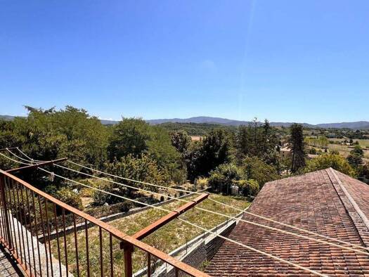 Haus zum Kauf 40.000 € 3 Zimmer frei ab sofort Pareto 15010