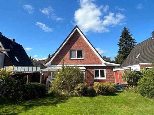 Einfamilienhaus zum Kauf 390.000 € 5 Zimmer 132 m² 623 m² Grundstück frei ab 01.09.2026 Rendsburg 24768