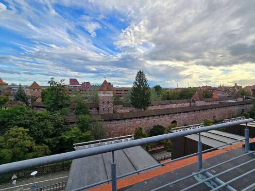 Maisonette zum Kauf 260.000 € 3 Zimmer 71 m² 4. Geschoss Gärten h d Veste Nürnberg 90409