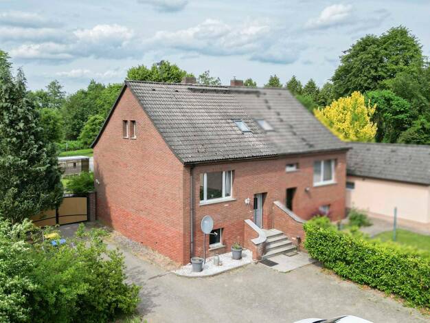 Doppelhaushälfte zum Kauf 187.400 € 5 Zimmer 90 m² 1.650 m² Grundstück Wesenberg Wesenberg 17255