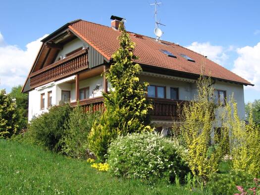Einfamilienhaus zum Kauf 660.000 € 10 Zimmer 295,6 m² 762 m² Grundstück Grab Großerlach 71577