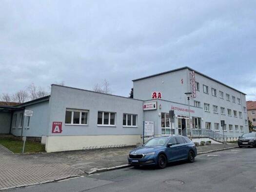 Büro zur Miete 8,99 € 61,4 m² Bürofläche Heidenau 01809