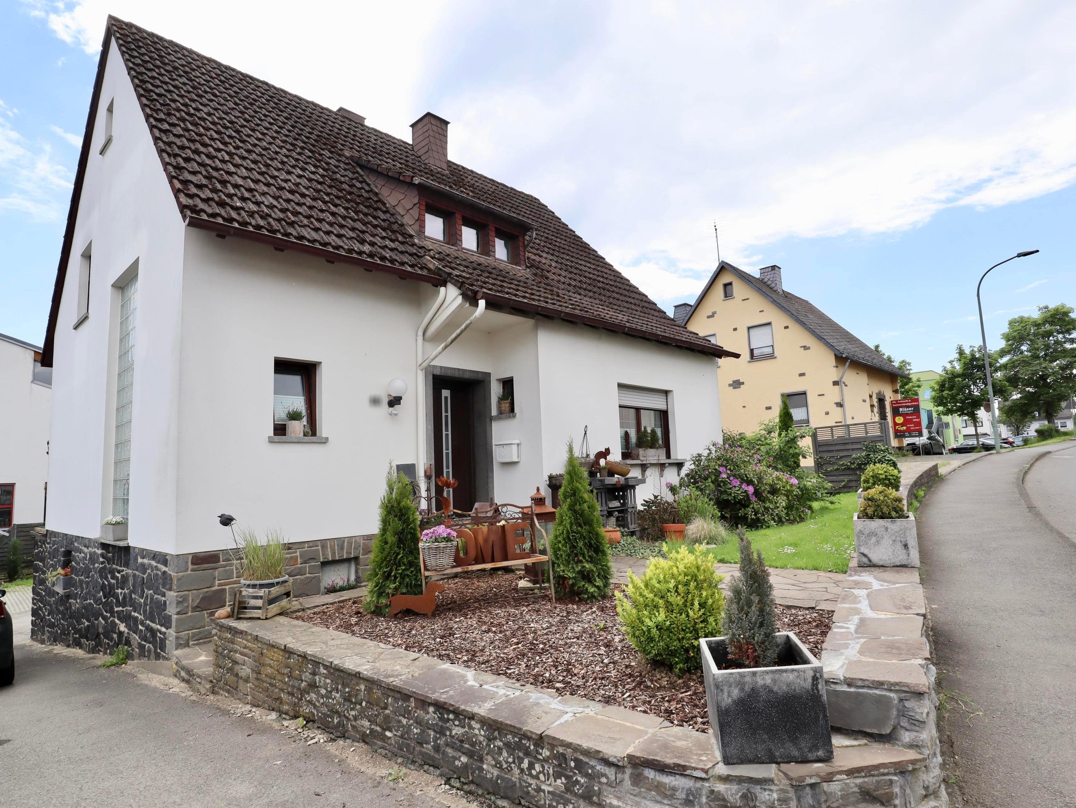 Einfamilienhaus zum Kauf 295.000 € 4 Zimmer 120 m²<br/>Wohnfläche 579 m²<br/>Grundstück Daun Daun 54550