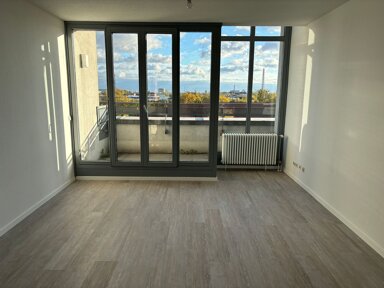 Wohnung zur Miete 839 € 2 Zimmer 58,5 m² 6. Geschoss frei ab 15.11.2024 Landsberger Allee 217H Alt-Hohenschönhausen Berlin 13055