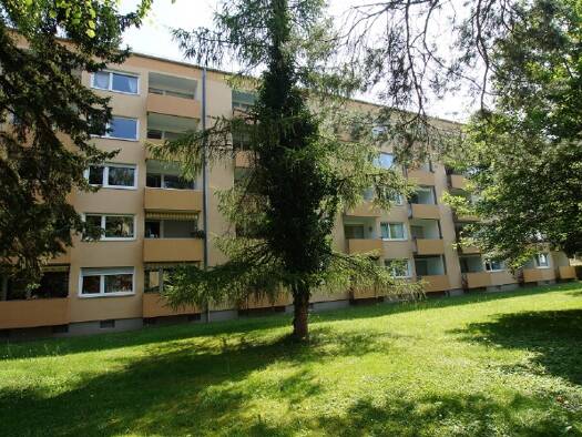 Wohnung zur Miete 800 € 3 Zimmer 87,8 m² 4. Geschoss frei ab sofort Straubing 94315