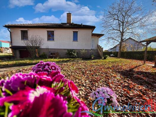 Einfamilienhaus zum Kauf 308.000 € 4 Zimmer 85,9 m² 1.205 m² Grundstück Seifertshain Großpösna OT Seifertshain 04463