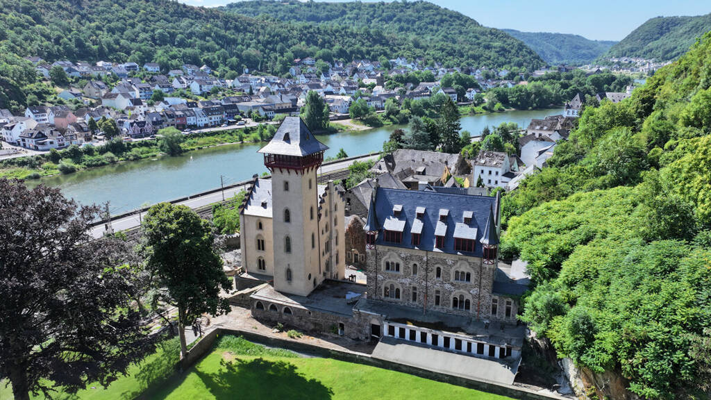 Sonstiges zum Kauf 25.578 m² Grundstück Gondorf Kobern-Gondorf 56330