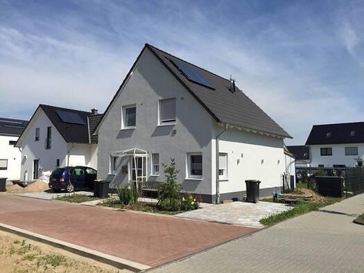 Einfamilienhaus zum Kauf - Erstbezug 264.549 € 4 Zimmer 98 m² 1.067 m² Grundstück Nordhalben Nordhalben 96365