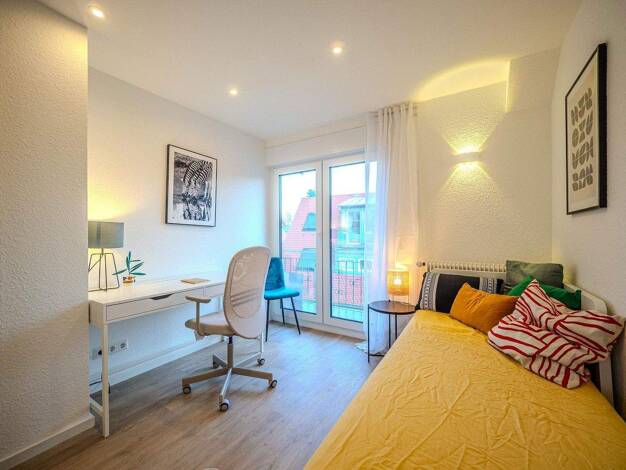 Studio zur Miete 525 € 1 Zimmer 12 m² 2. Geschoss St. Georgen Freiburg 79111