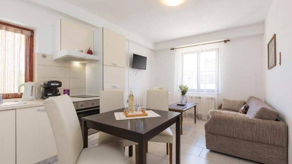 Einfamilienhaus zum Kauf 380.000 € 8 Zimmer 647 m² Grundstück Buzet 52420