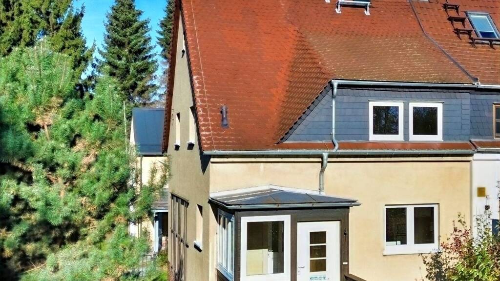 Doppelhaushälfte zum Kauf 98.000 € 4 Zimmer 106,4 m² 680 m² Grundstück frei ab sofort Eckartsberg 02763