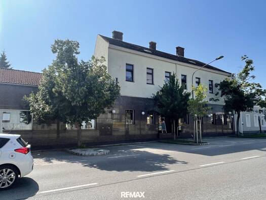 Mehrfamilienhaus zum Kauf als Kapitalanlage geeignet 1.650.000 € 800 m² 759 m² Grundstück Badener Straße Pfaffstätten 2511
