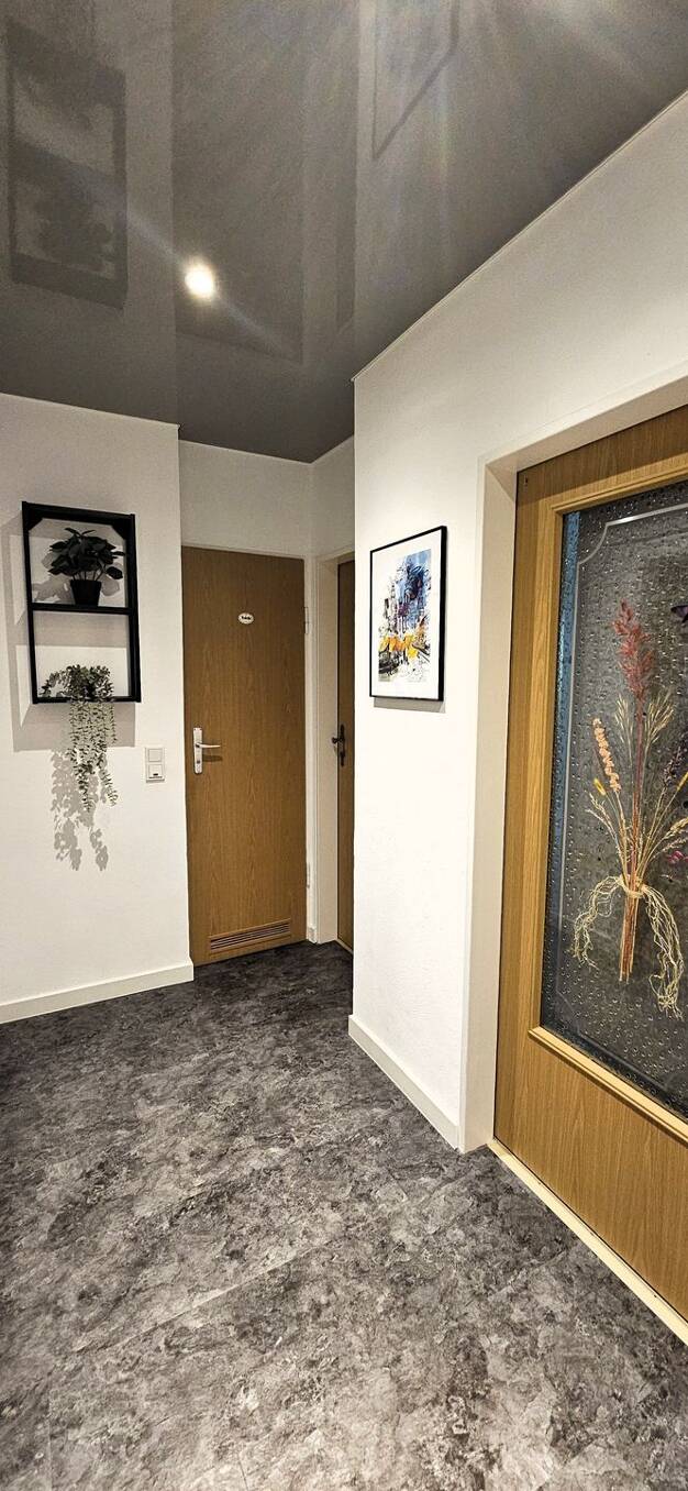 Wohnung zum Kauf provisionsfrei 230.000 € 2 Zimmer 53 m² Geschoss 2/3 Wahlbezirk 08 Bad Homburg vor der Höhe 61350