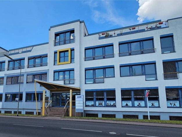 Bürogebäude zur Miete provisionsfrei 3.000 € 245,4 m² Bürofläche Berner Str. 71 Nieder-Eschbach Frankfurt - Nieder-Eschbach 60437