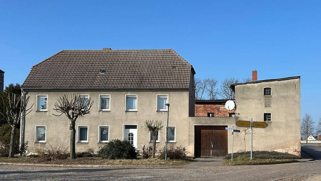 Einfamilienhaus zum Kauf 79.000 € 8 Zimmer 190 m² 690 m² Grundstück Bahnhofstraße 26 Lübs Gommern 39264