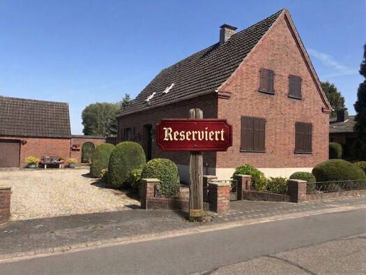 Einfamilienhaus zum Kauf 299.000 € 7 Zimmer 140 m² 11.619 m² Grundstück Qualburg Bedburg-Hau 47551