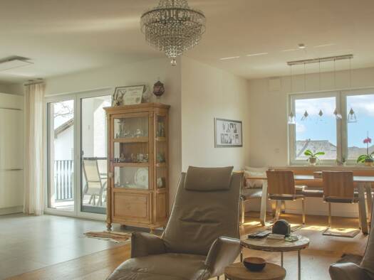 Wohnung zum Kauf 385.000 € 3 Zimmer 96 m² frei ab 01.10.2026 Wallersdorf 94522